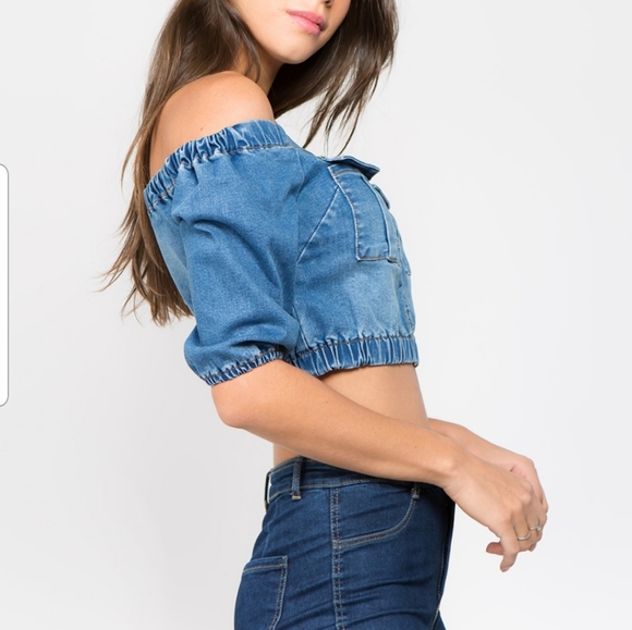 IN STOCK  Cropped Denim Jacket - Picture 2 of 4